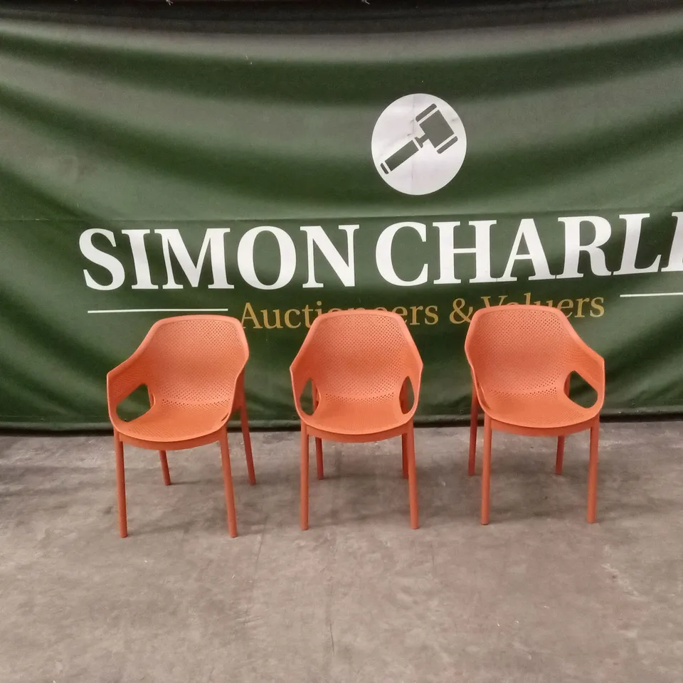 SET OF 3 QUALITY DESIGNER OUTDOOR PLASTIC STACKABLE GARDEN CHAIRS - ORANGE