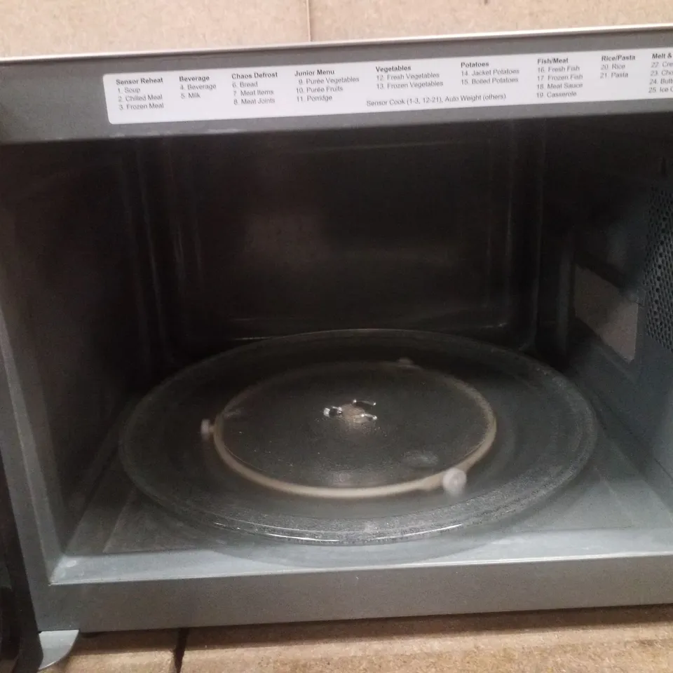 BOXED PANASONIC NN-ST48KS MICROWAVE OVEN