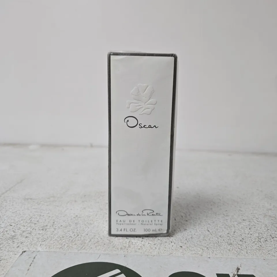 OSCAR DE LA RENTA EAU DE TOILETTE SPRAY, 100 ML