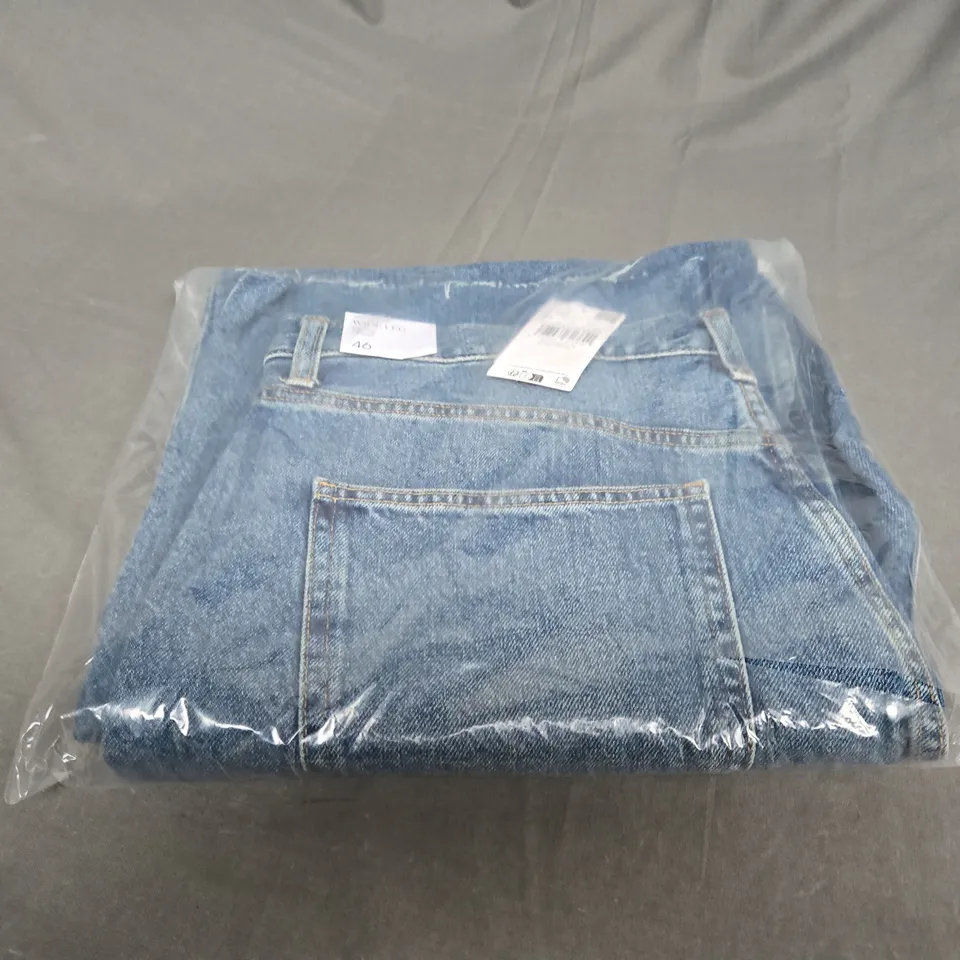 BAGGED WOMENS WIDE LEG DENIM JEANS SIZE 18