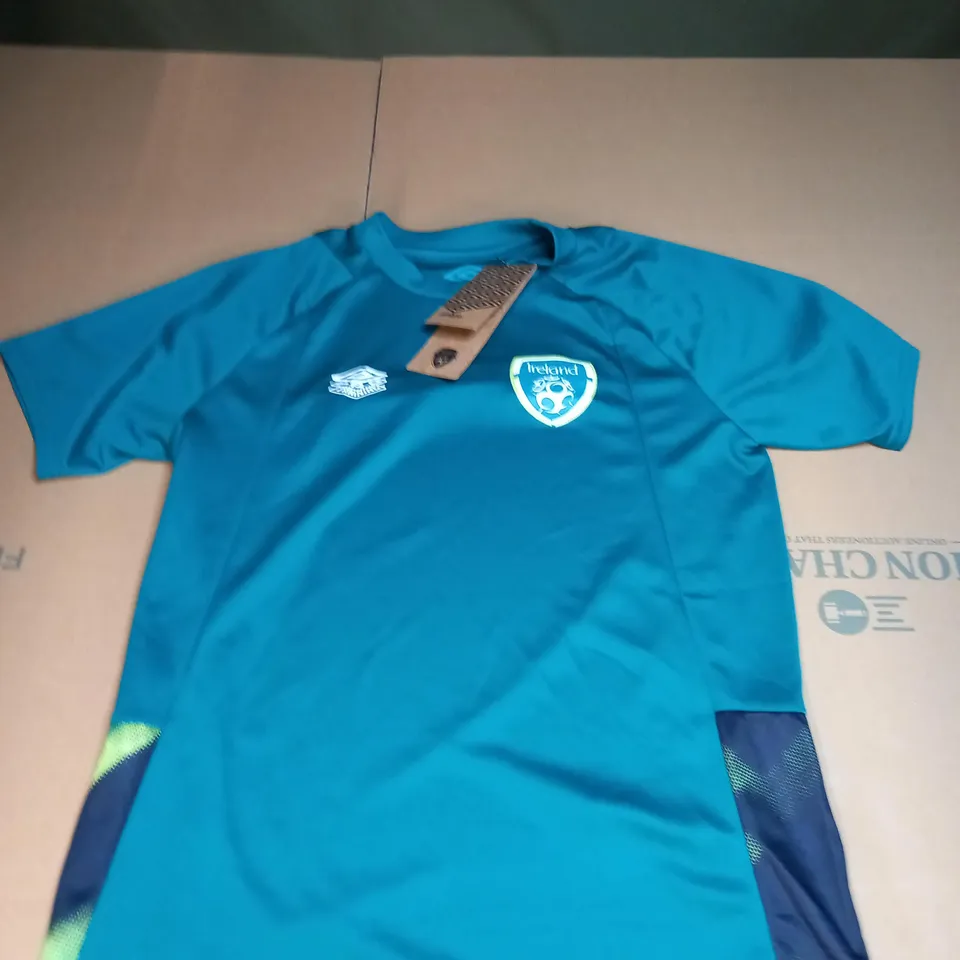 CHIILDRENS REPUBLIC OF IRELAND TRAINING SHIRT SIZE UNSPECFIED