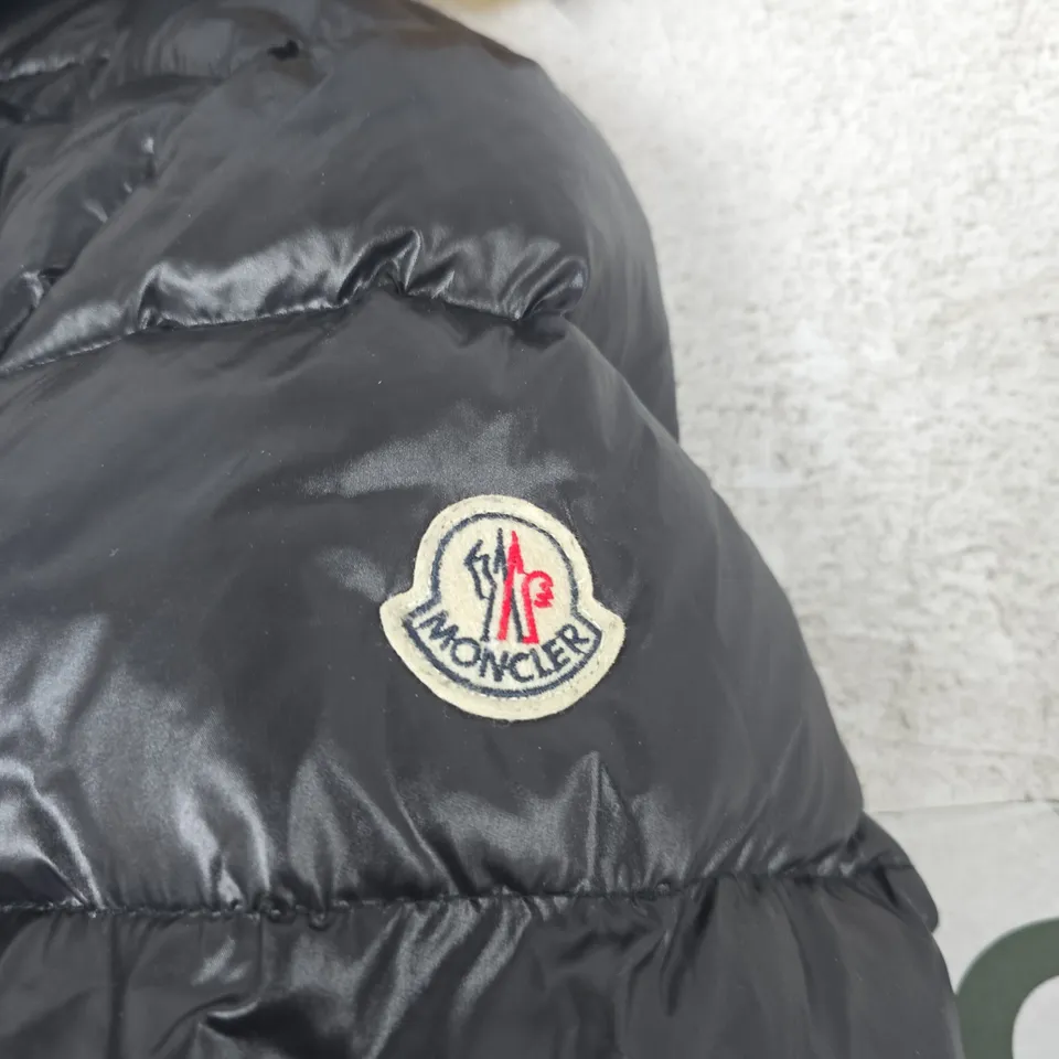 MONCLER DOWN JACKET – BLACK, FUR-TRIM HOOD, SIZE 4 (MONCLER)