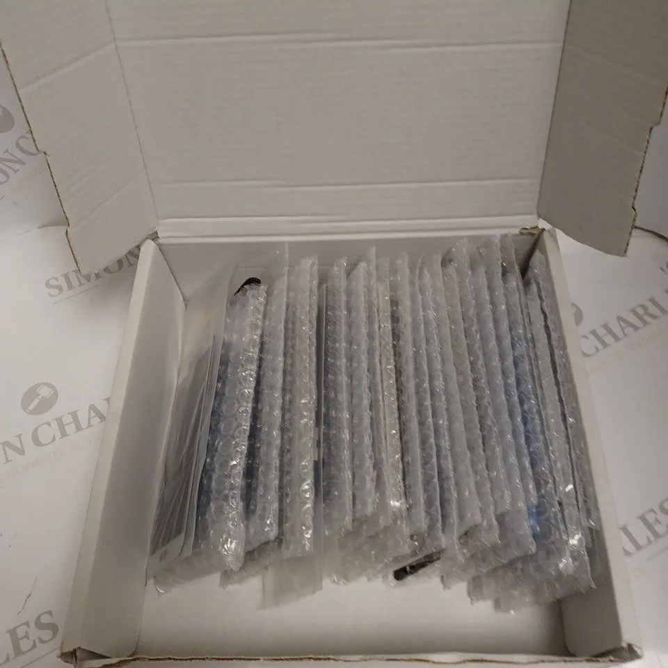 BOX OF APPROXIMATELY 25 ASSORTED REPLACEMENT SMARTPHONE SCREENS FOR VARIOUS MODELS 