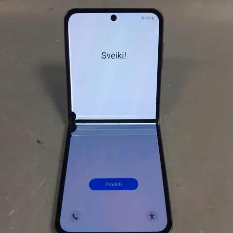SAMSUNG GALAXY Z FLIP SMARTPHONE