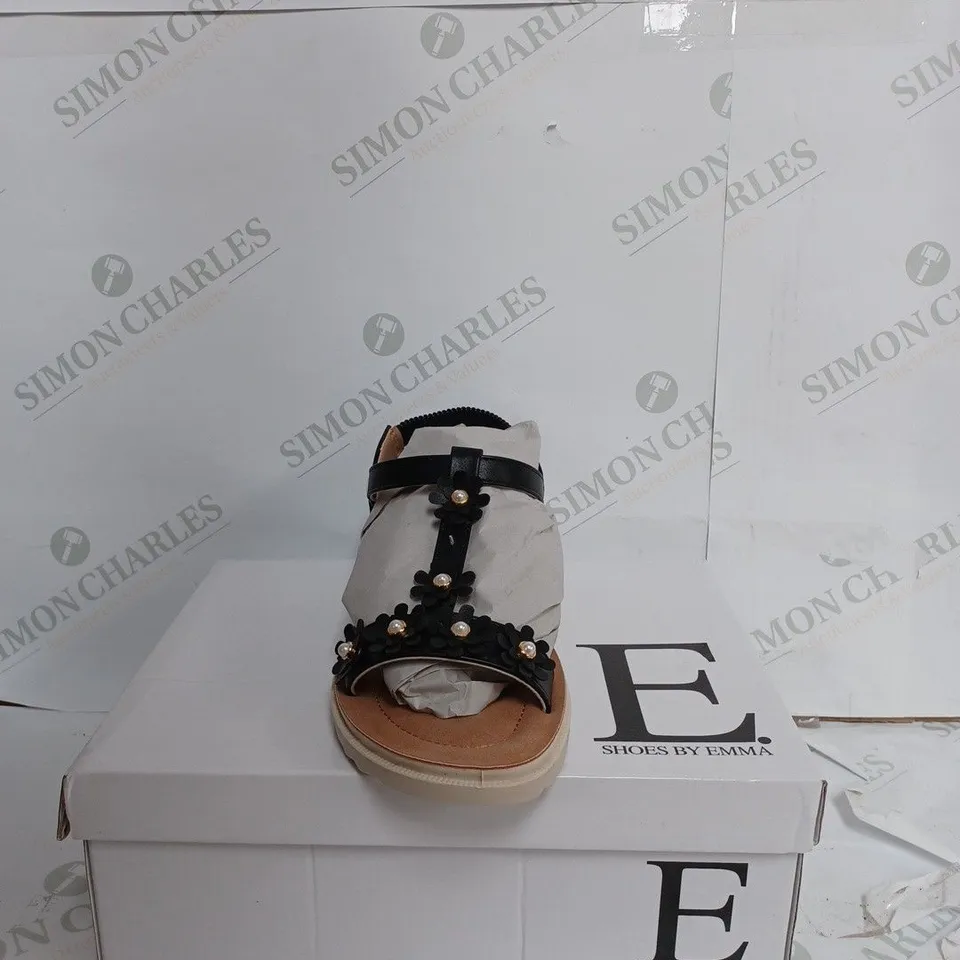 E. SHOES BY EMMA - AMELIA SANDALS IN BLACK & TAN - UK 5 