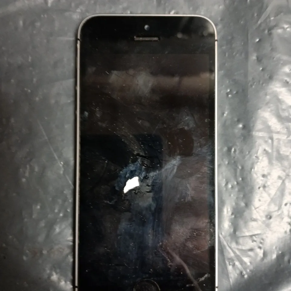 APPLE IPHONE SE A1723