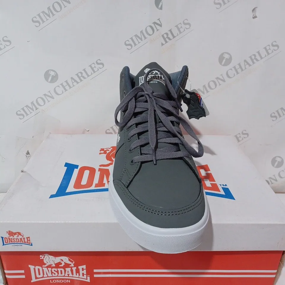 BOXED LONSDALE CANONS MENS TRAINERS - SIZE 10