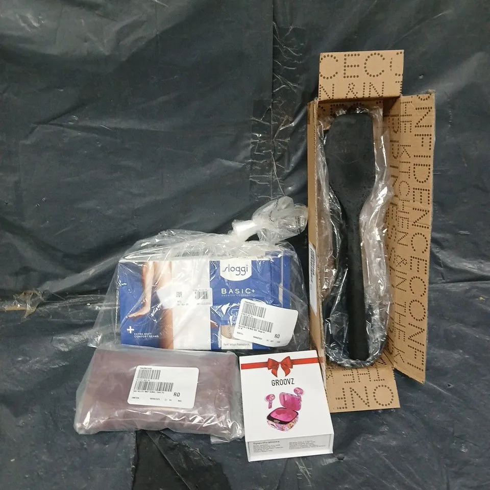 BOX OF APPROX 10 ASSORTED HOUSEHOLD ITEMS TO INCLUDE - SUNGLASSES - KITCHEN UTENSILS - GROOVZ EARBUDS - ETC