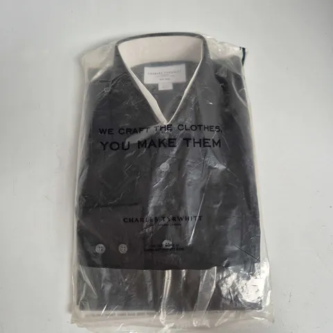 BAGGED CHARLES TYRWHITT BLACK NON-IRON STETCH POPLIN SHIRT IN BLACK