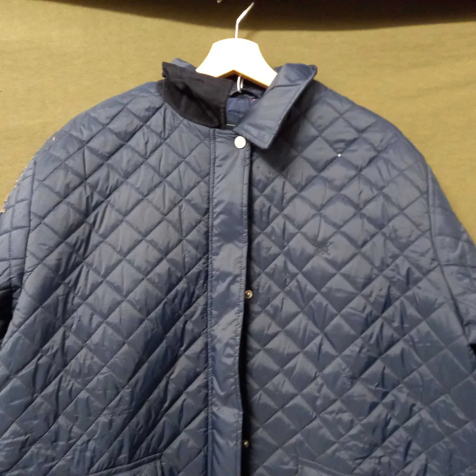 CREW CLOTHING COMPANY QUILTED LONG SLEEVE JACKET IN NAVY - SIZE 18