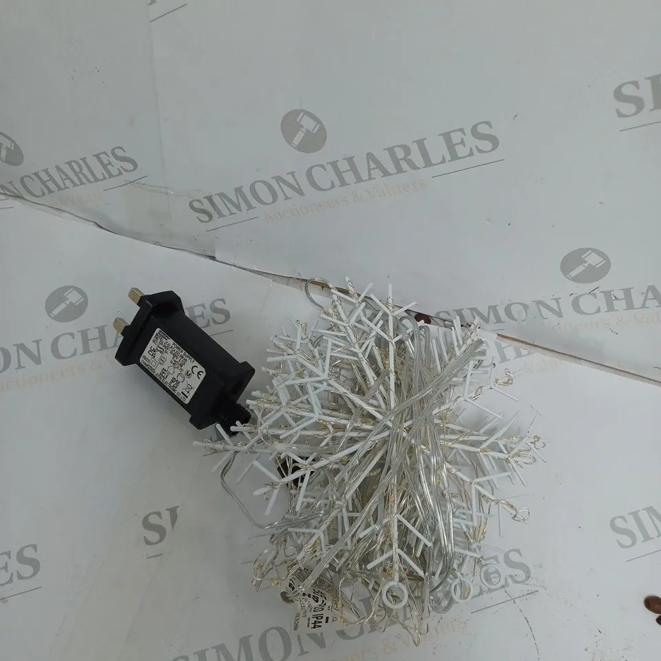WARM WHITE SNOWFLAKE CURTAIN LIGHT RRP £29.99