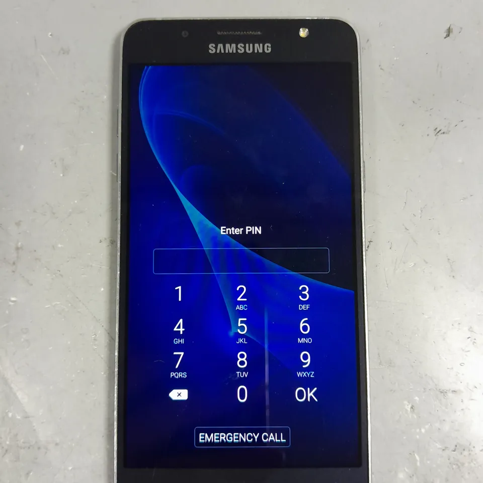 SAMSUNG GALAXY J5 SMARTPHONE 