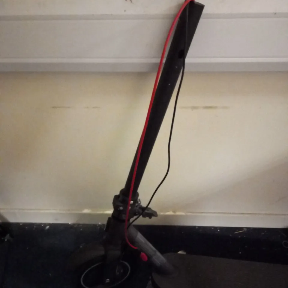 XIAOMI BLACK ELECTRIC SCOOTER - COLLECTION ONLY