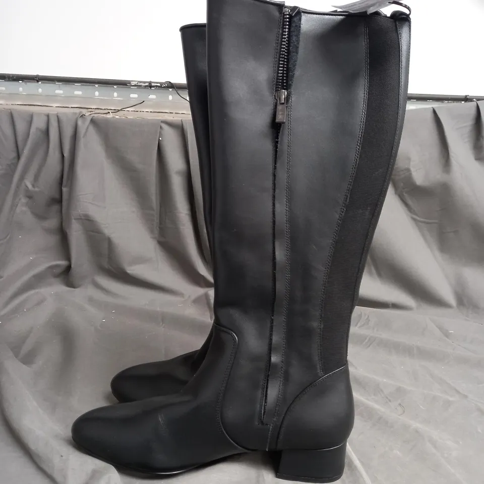 BOXED BDL KNEE HIGH BOOTS BLACK SIZE 6