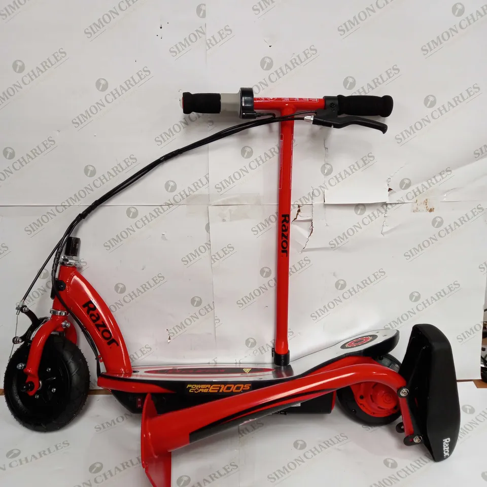 RAZOR POWERCORE E110S 24V SCOOTER - RED RRP £249.99
