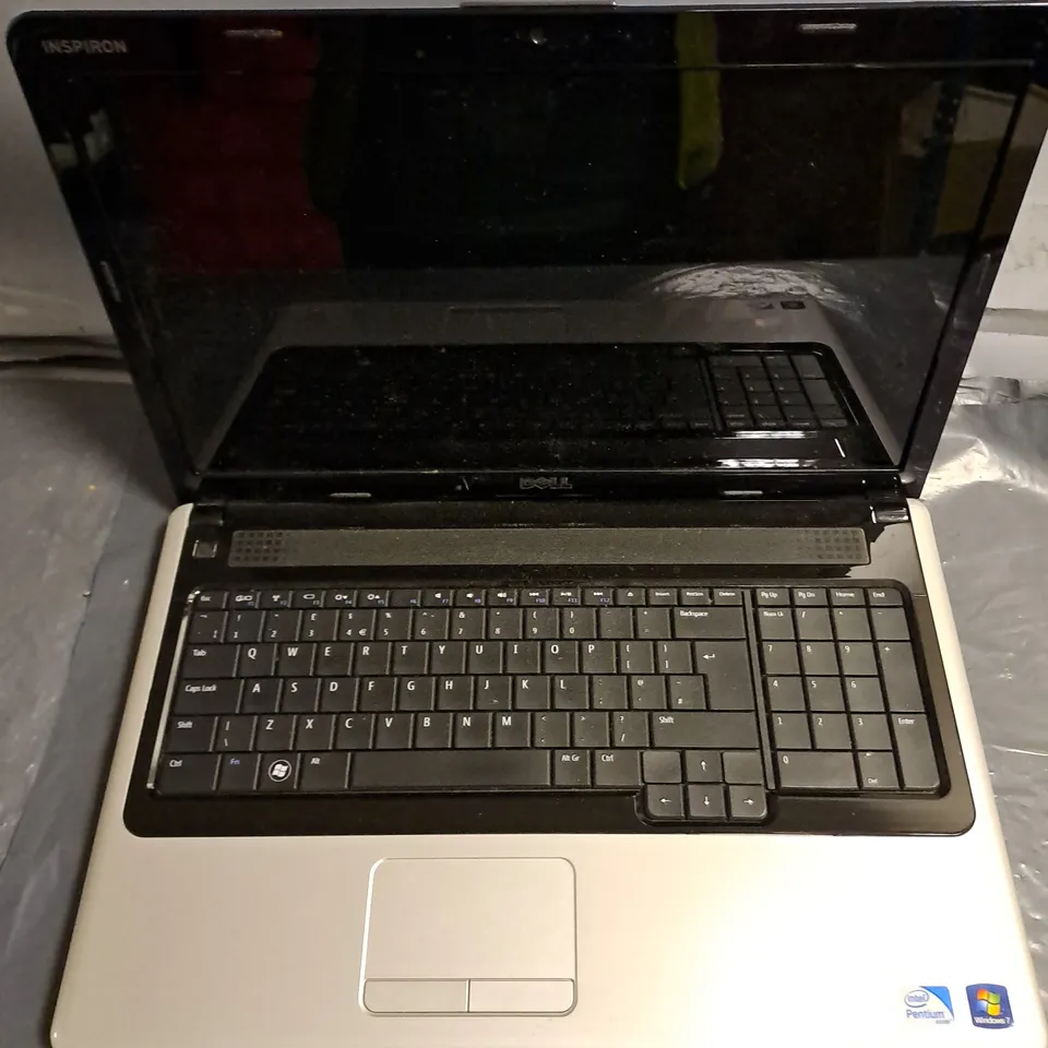 DELL INSPIRON 1750