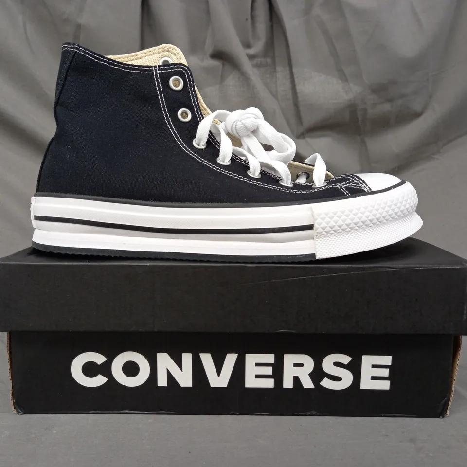 BOXED PAIR OF CONVERSE SHOES IN BLACK UK SIZE 4.5