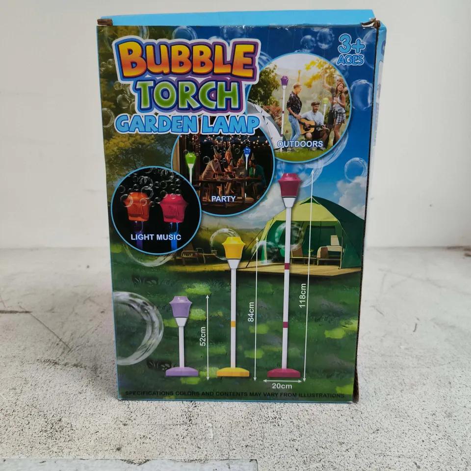 BOX OF APPROXIMATELY 10 ASSORTED ITEMS INCLUDING BUBBLE TORCH GARDEN LAMP, FOLDING EXTENSION STOOL AND BLISS AND BEYOND MULTI DEVICE POWER SOCKET