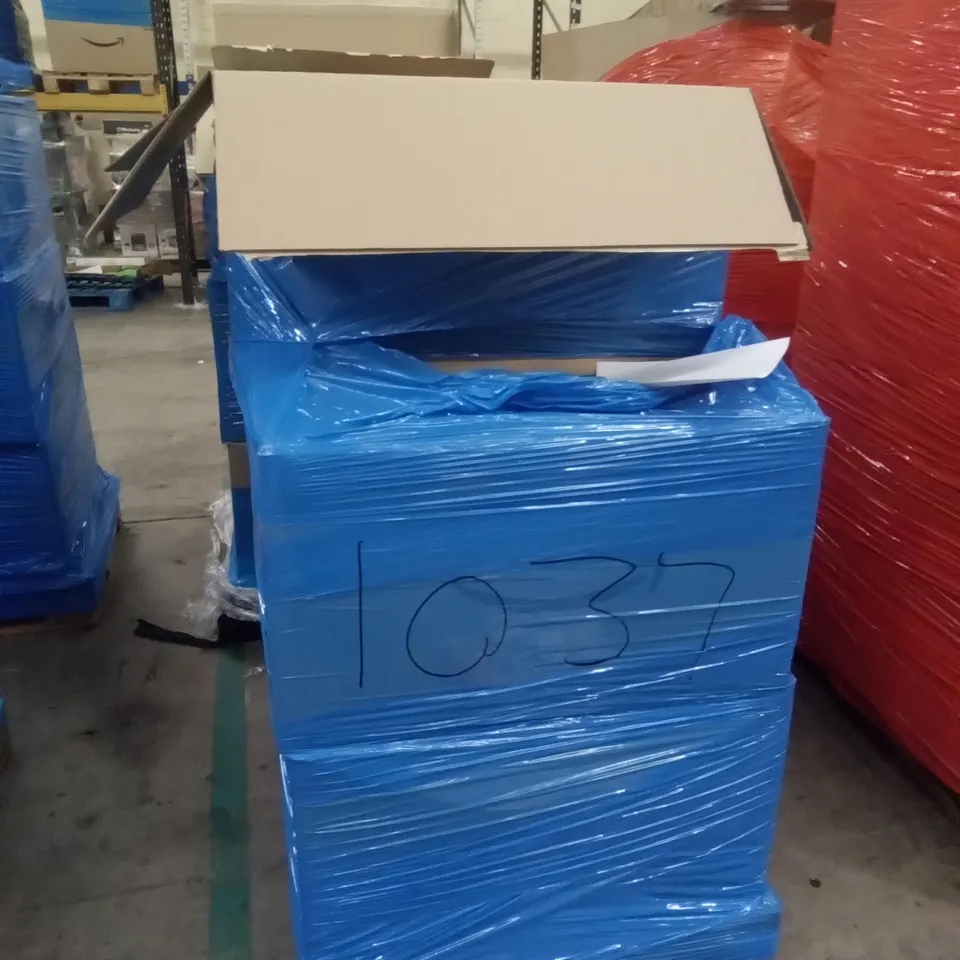 PALLET OF ASSORTED ITEMS INCLUDING MAXCAM STORAGE CASE, SNUGGLEY PET TRAVEL WATER BOTTLE, COOKIE CUTTER SET, DOG TOY, AUTO CORD WINDER WIRE, TEETH WHITENING STRIPES 