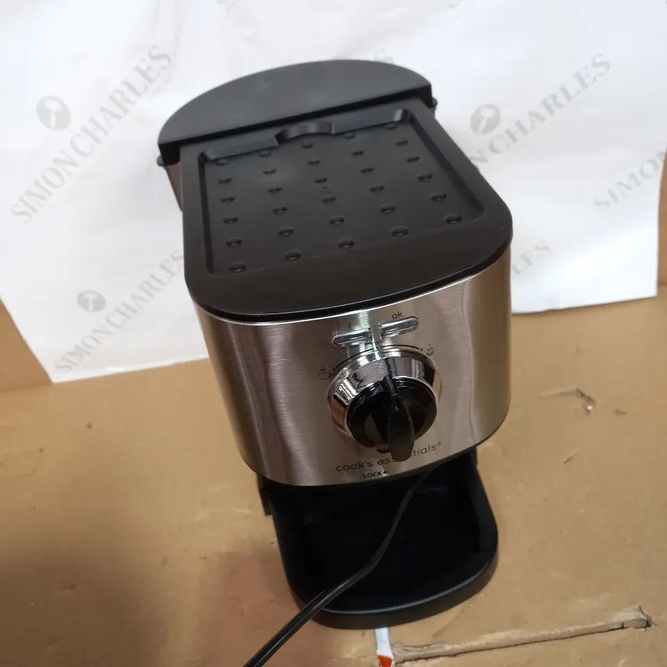 OUTLET COOK'S ESSENTIALS PUMP ESPRESSO COFFEE MACHINE WITH MILK FROTHER