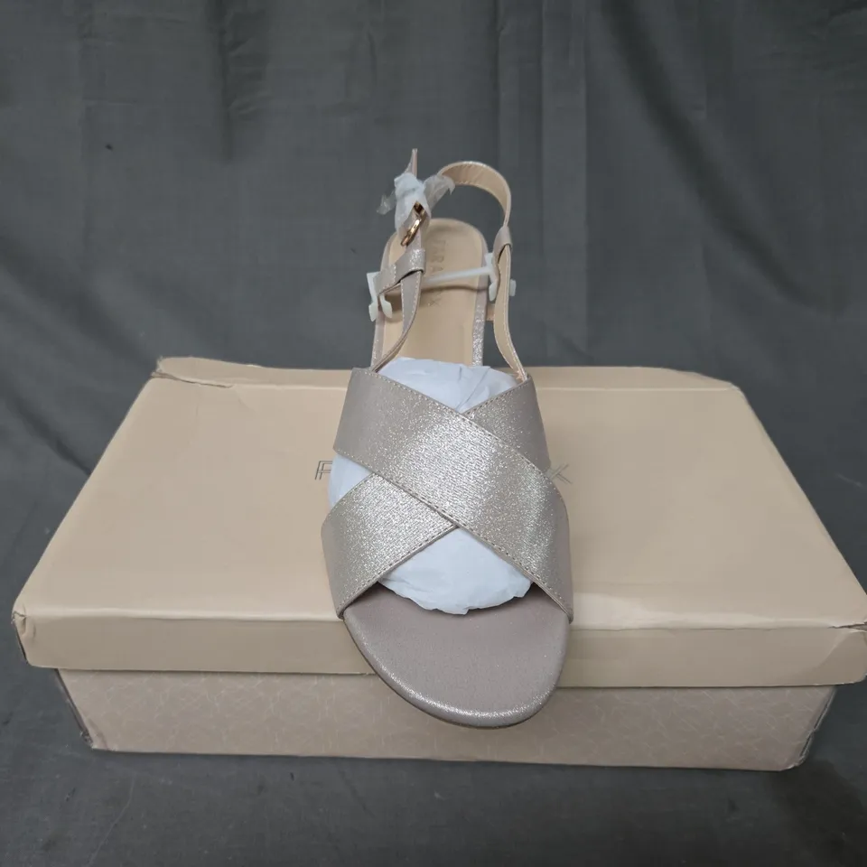 BOXED PARADOX ILANA NUDE SHIMMER WEDGE HEELS - EU 42