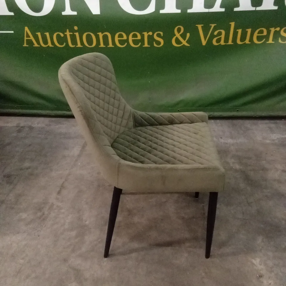 DESIGNER GREEN DIAMOND STITCH VELVET DINING CHAIR