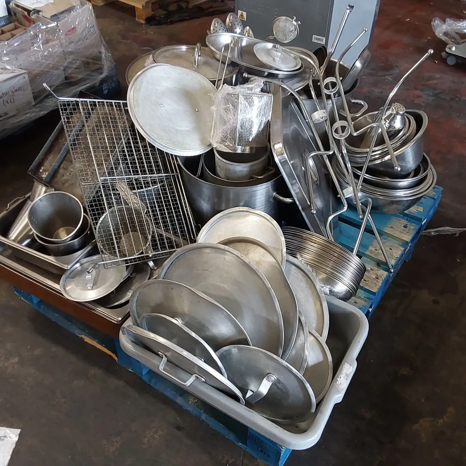 PALLET TO CONTAIN A LARGE ASSORTMENT OF METAL CATERING EQUIPMENT 