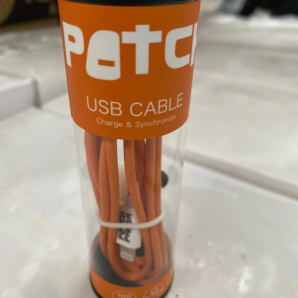 BOX OF 300 BRAND NEW PANDA USB CABLES