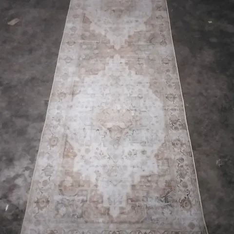 TUSCON WINDSOR MACHINE WASHABLE RUG APPROXIMATELY 76X244CM