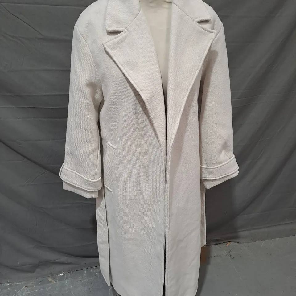 STRADIVARIUS BELTED COAT IN STONE SIZE S