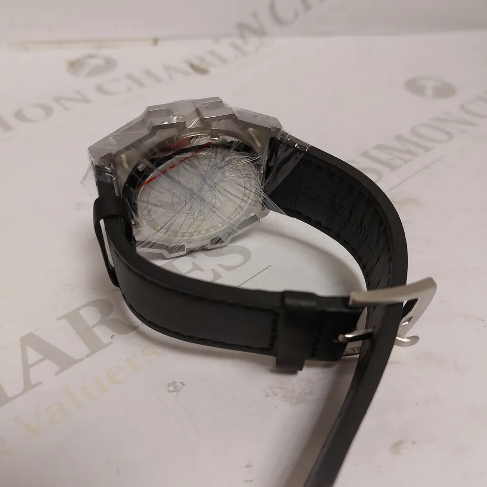 MEN’S ZIHLMANN & CO CHRONOGRAPH WATCH – MODEL ZC100 – STAINLESS STEEL CASE – BLACK DIAL WITH SUB DIALS – 5ATM WATER RESISTANT – BLACK GENUINE LEATHER STRAP 