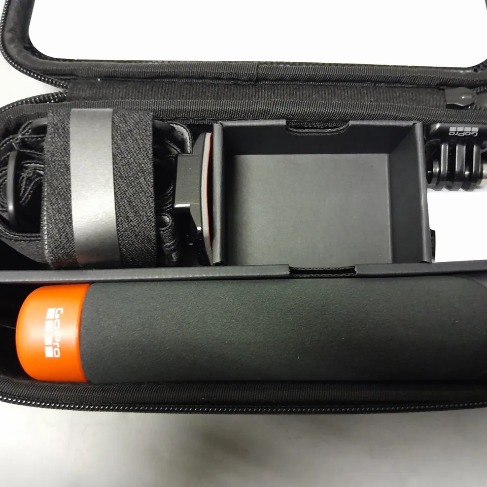 GOPRO 12 BLACK SPECIAL BUNDLE WITH CASE