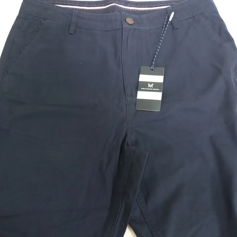CREW CLOTHING COMPANY NAVY BERMUDA SHORTS - SIZE 34