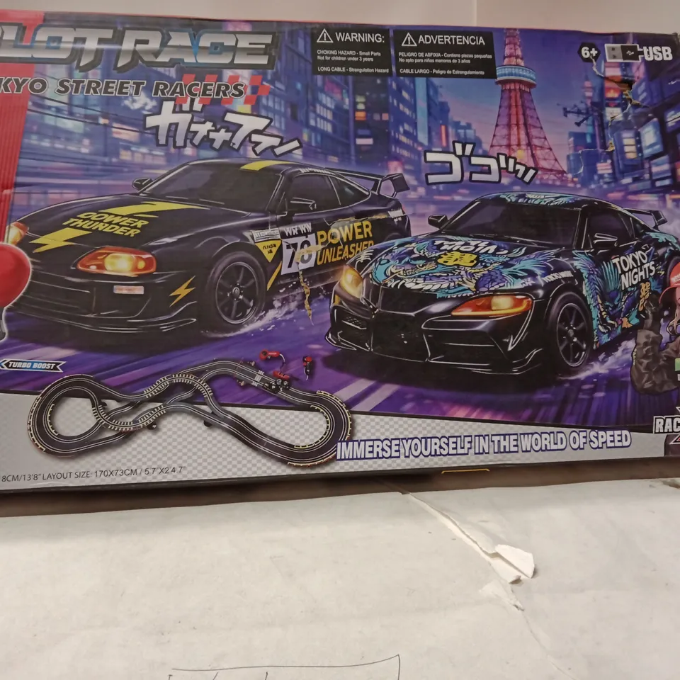 SLOT RACE TOKYO STREET RACERS SLOT CAR SET – BOXED