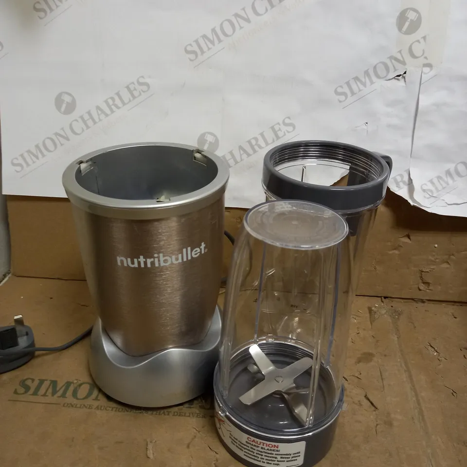 NUTRIBULLET 900W BLENDER CHAMPAGNE MULTI-FUNCTION SMOOTHIE MAKER