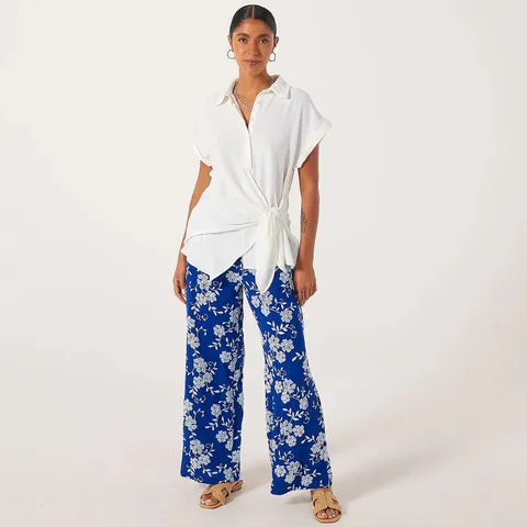 NINA LEONARD SHORT SLEEVE COLLARED SHIRT WITH SIDE TIE IN TEXTURED WAVE IVORY MEDIUM