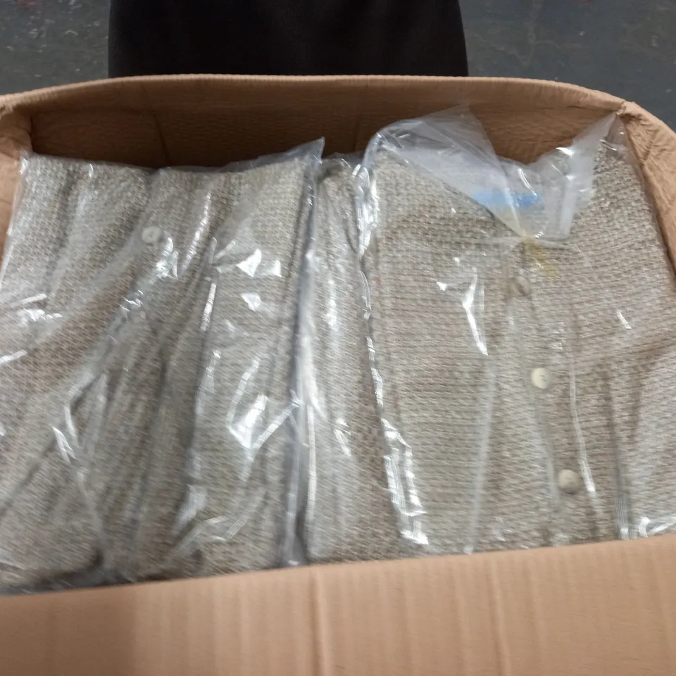 LARGE QUANTITY OF BAGGED AS NEW TEXTURED BUTTON FRONT VESTS - SIZE UNSPECIFIED