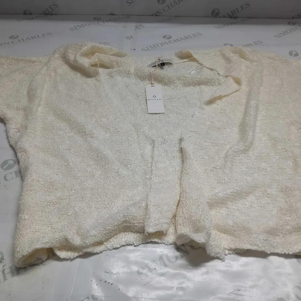 LARGE QUANTITY OF ASSORTED CLOTHING ITEMS TO INCLUDE - MAISON DE NIMES - EMELIA