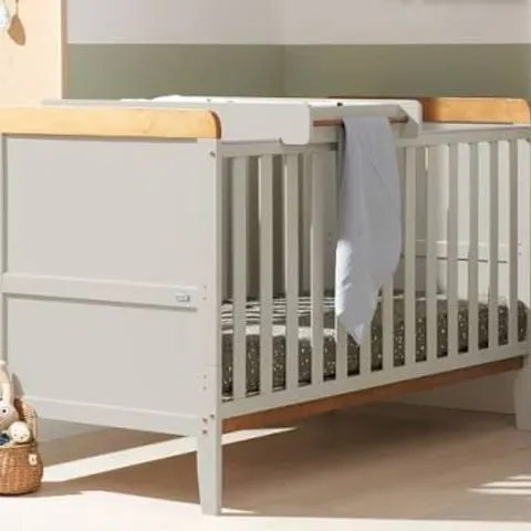 BOXED TUTTI BAMBINI RIO COT BED WITH COT TOP CHANGER - DOVE GREY AND HONEY OAK FINISH