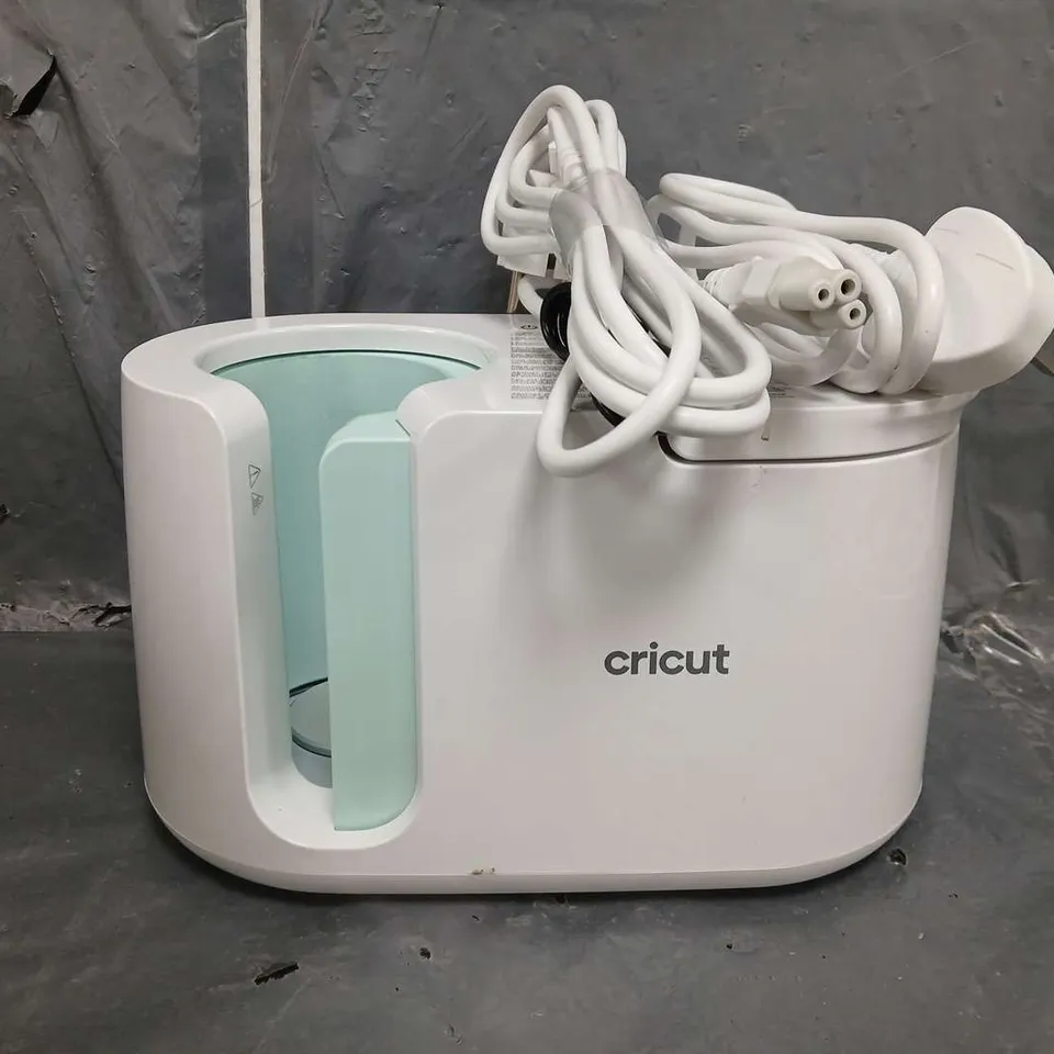 BOXED CIRCUIT MUG PRESS 