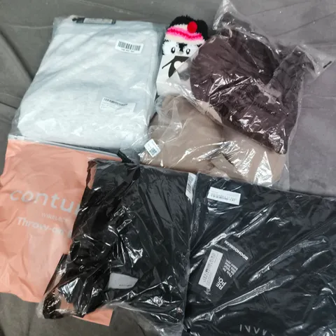 APPROXIMATELY 35 ASSORTED CLOTHING ITEMS IN VARIOUS SIZES, STYLES & COLOURS TO INCLUDE BRANDS SUCH AS BOOHOO MAN, CONTURVE, ASOS, ETC - COLLECTION ONLY