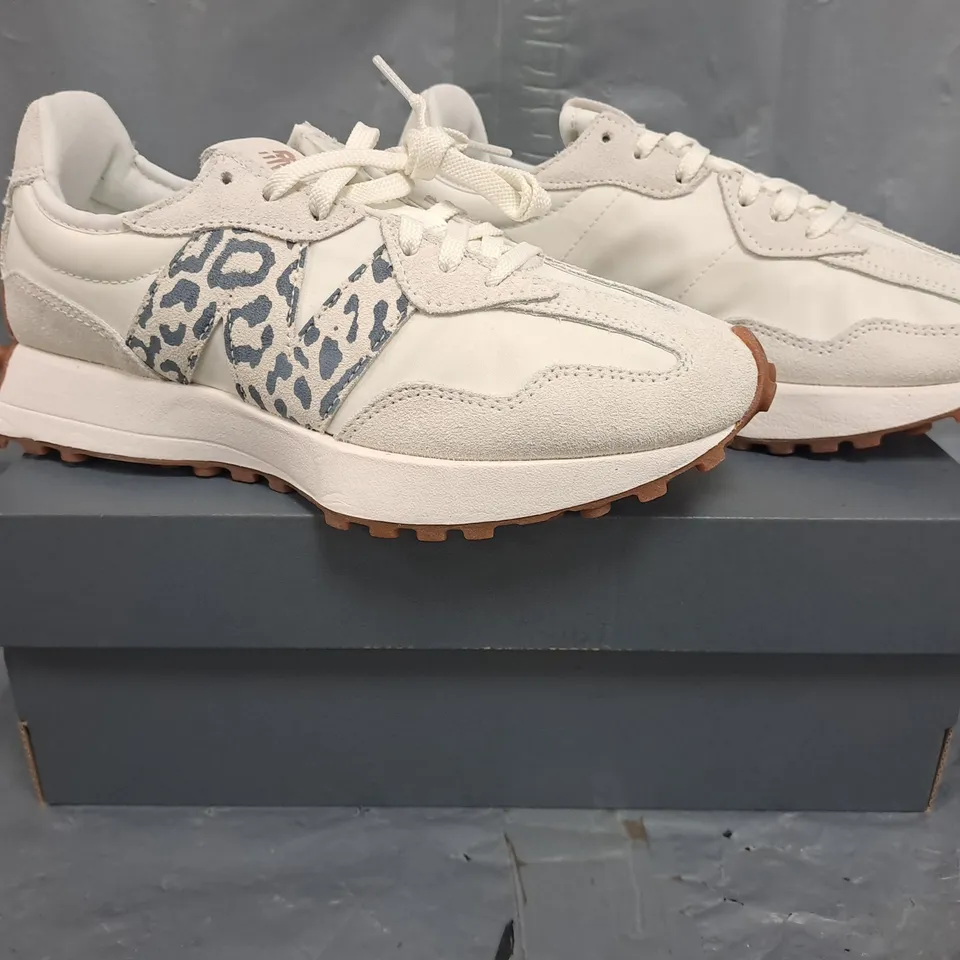 BOXED PAIR OF NEW BALANCE 327 SHOES IN WHITE/ANIMAL PRINT SIZE UK 5