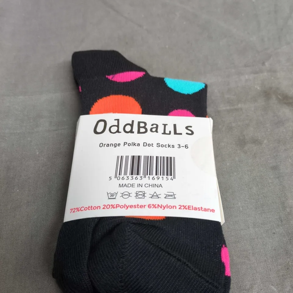 ODDBALLS UNDERWEAR (L) PALM PRINT + SOCKS (3–6) ORANGE POLKA DOT – TWO-PIECE SET