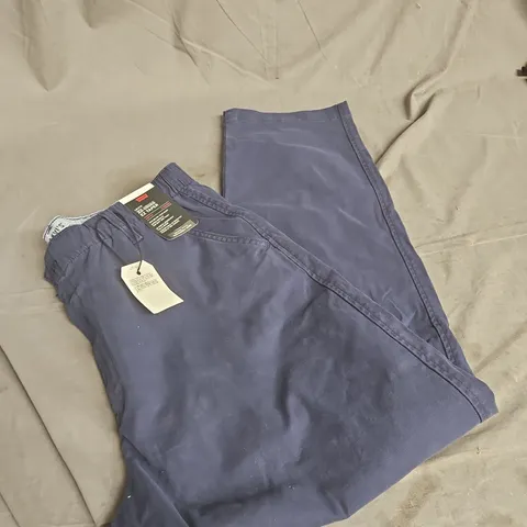 LEVI'S XX CHINO EZ TAPER NAVY CHINOS – SIZE L