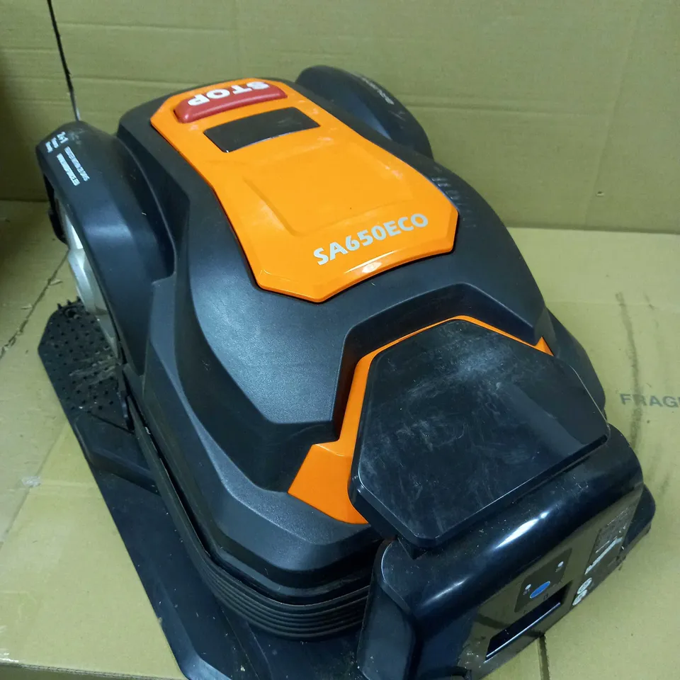 YARD FORCE EASYMOW 260B ROBOTIC LAWNMOWER 