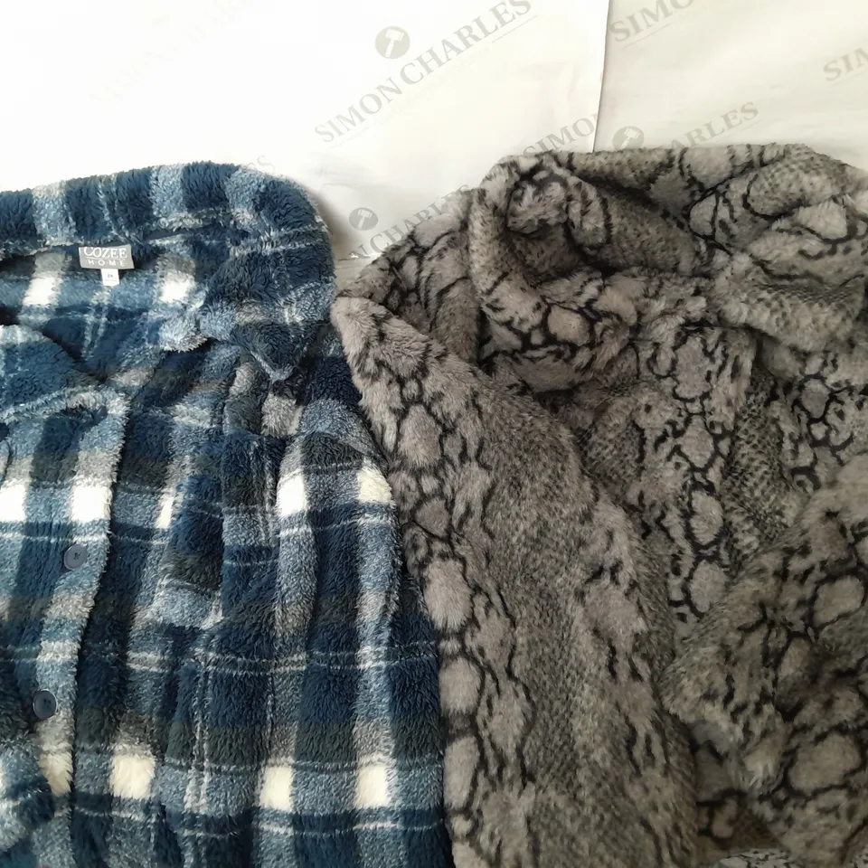 A BOX OF FIVE ASSORTED JACKETS TO INCLUDE ONE GREY SOFT JACKET 