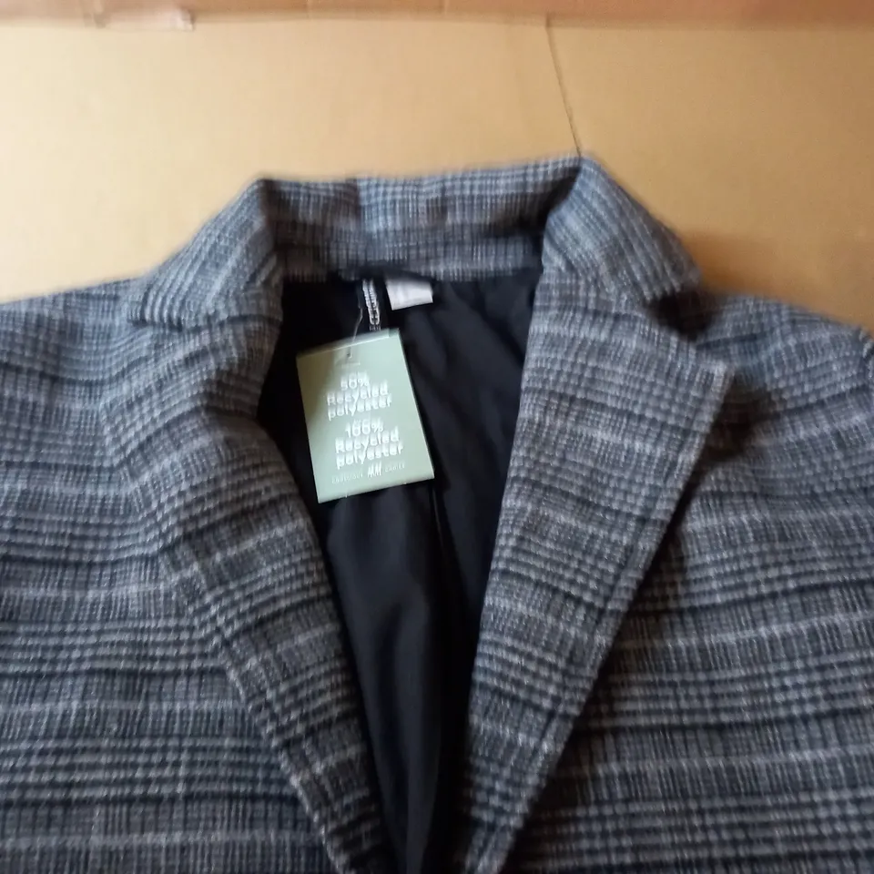 DIVIDED BUTTON UP LONG LINE COAT IN GREY - EUR XL