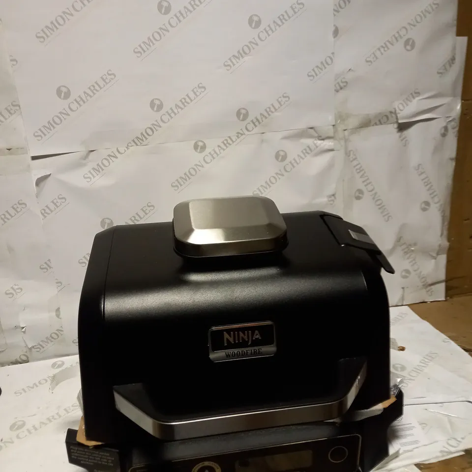 NINJA WOODFIRE ELECTRIC BBQ GRILL & SMOKER WITH AIR FRY FUNCTION OG701UKQ