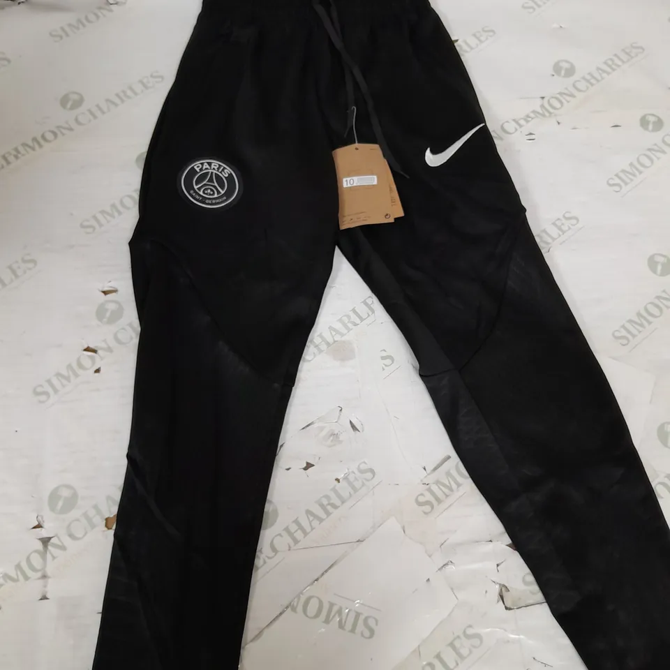 PSG FC TRACKSUIT BOTTOMS SIZE 10 - KIDS