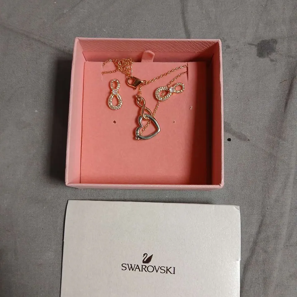 SWAROVSKI CRYSTAL JEWELLERY SET – HEART & INFINITY PENDANT NECKLACES IN PINK BOX
